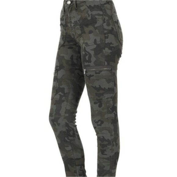 Estilo Camo Print Kancan Skinny Jeans - Picture 3 of 16